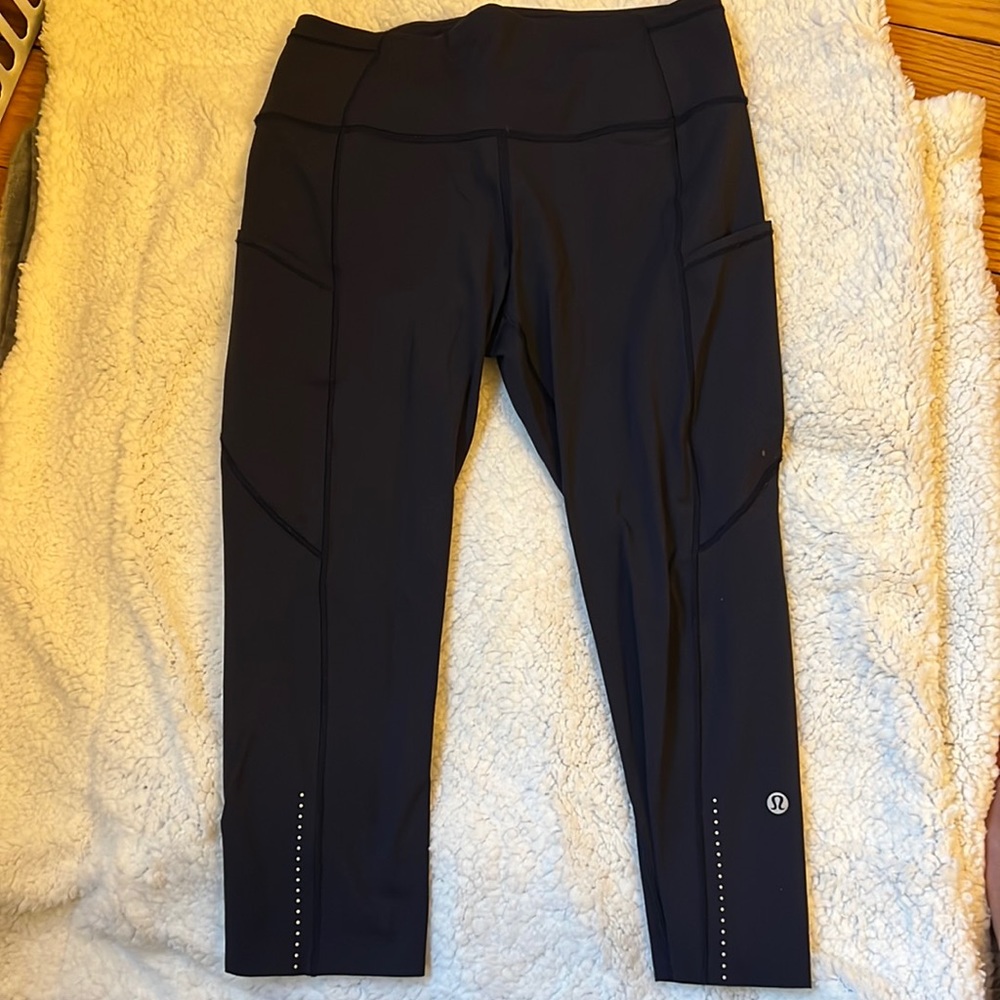 Lululemon Cropped Pants